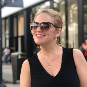 Meet your Posher, Simone